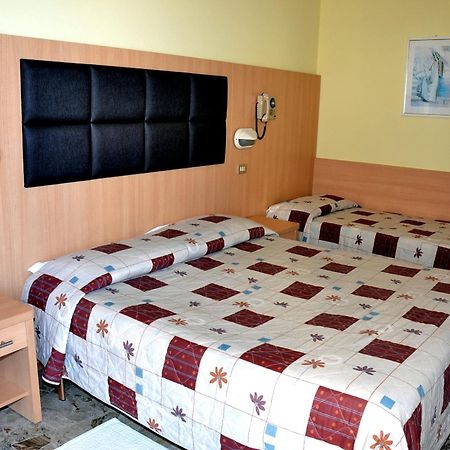 Hotel Marco Polo Μπελάρια-Ιτζέα Μαρίνα Δωμάτιο φωτογραφία